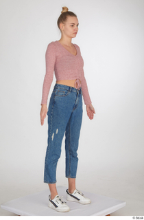 Kate Jones blue jeans casual dressed pink long sleeve t…